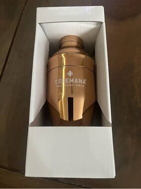 Teremana Copper Cocktail Shaker - Copper Finish (Not in original package)